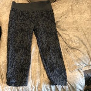 Fabletics seamless workout capris